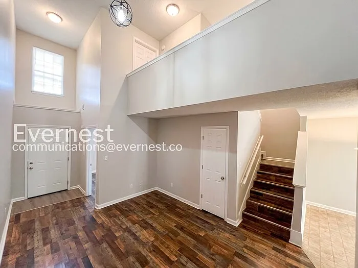 7266 Illinois Central Ave — Photo 7