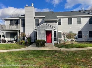 385 Yorkshire Pl, Morganville, NJ 07751