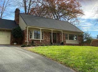 433 Downing Dr, Danville, VA 24541