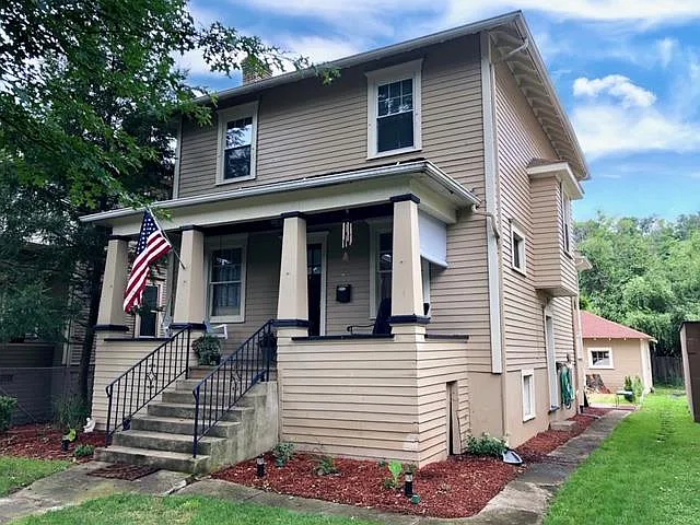 26 Byrd Ave photo 1