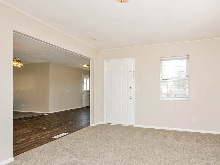 1570 Tahoe Dr — Photo 9