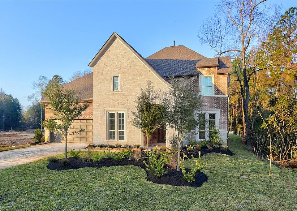 1st image of 145 Bronze Bow Dr
