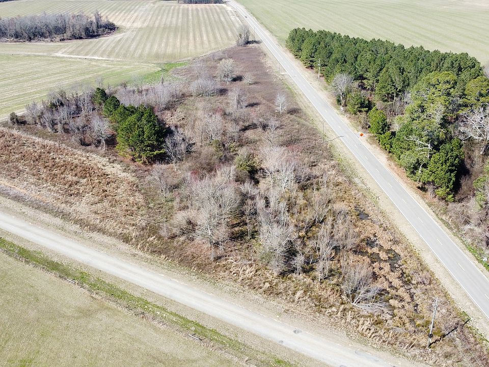 2nd image of 1 N County Line Rd