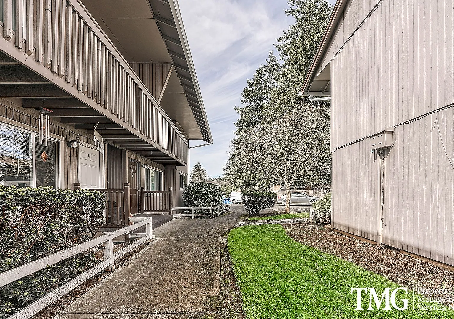 11114 NE 48th Cir — Photo 3