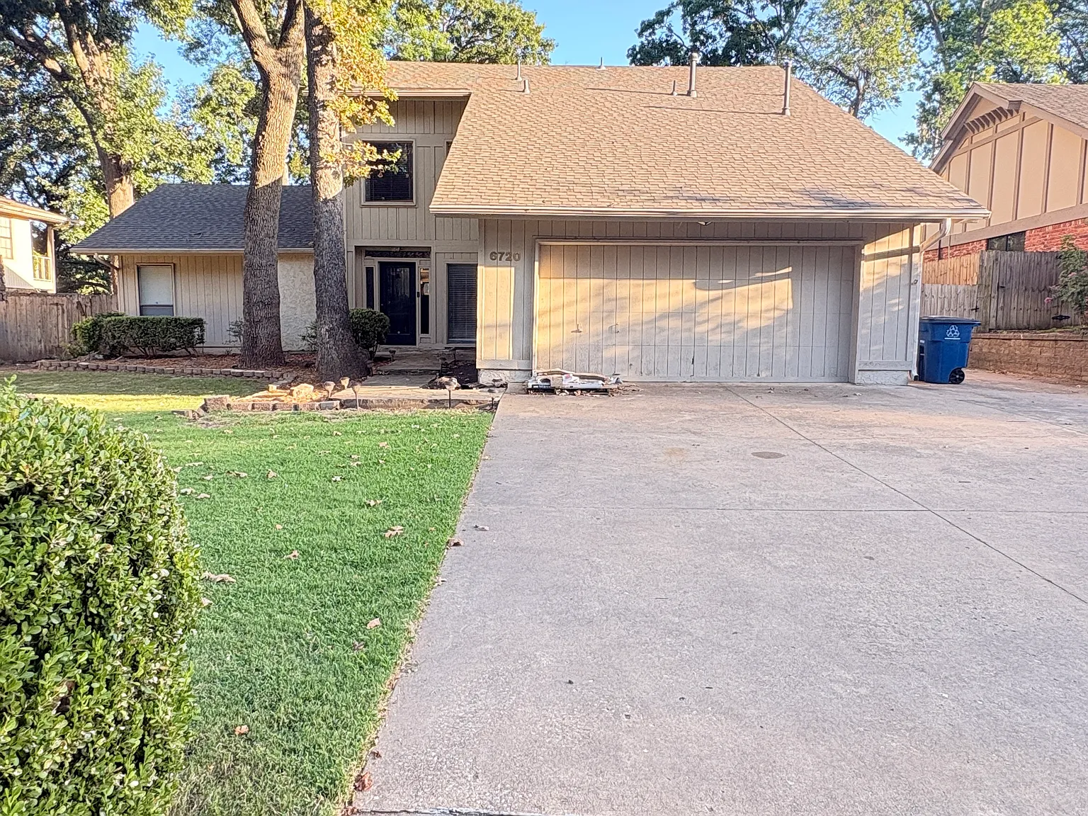 4 bed, 3.5 bath, 3000 sqft, $2,500 — Photo 1