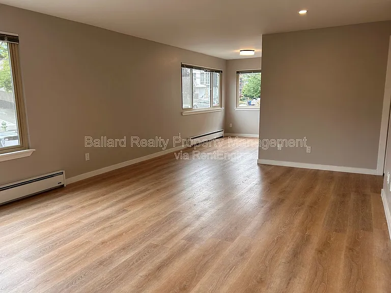 2233 NW 59th St #3 — Photo 2