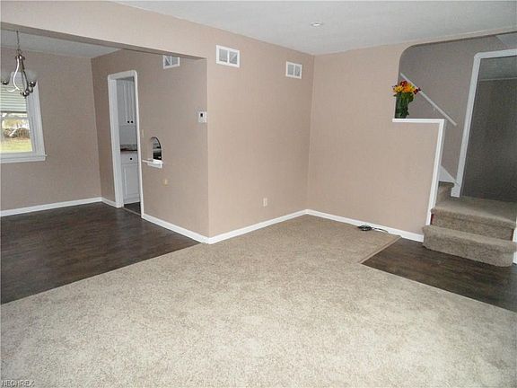 2nd image of 7280 Parma Park Blvd
