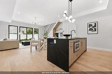 34 Gardner Avenue, #1