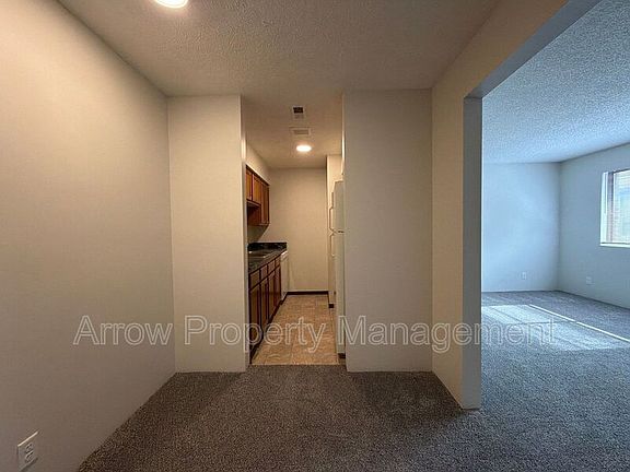 2nd image of 1421 D St #4