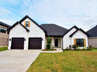 2915 Salem Oaks Dr, Conway, AR 72034