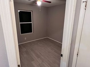 478 Village Ln, Springdale, AR 72764