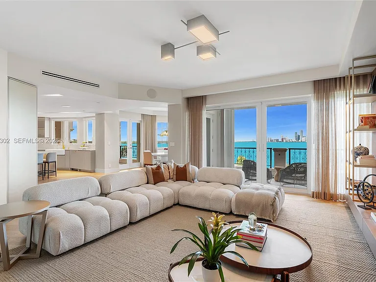 5242 Fisher Island Dr #5242 — Photo 29