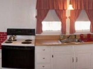 14 Frye St, Lowell, MA 01851