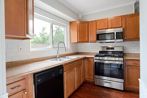 Capital View Townhomes Photo 1