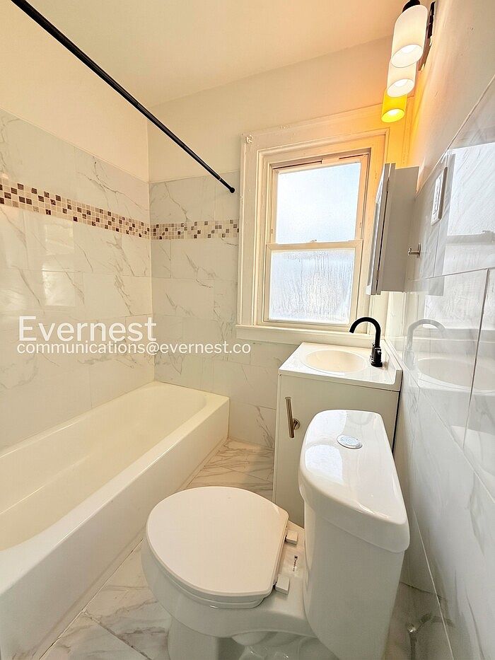 15093 Petoskey Ave, photo 9