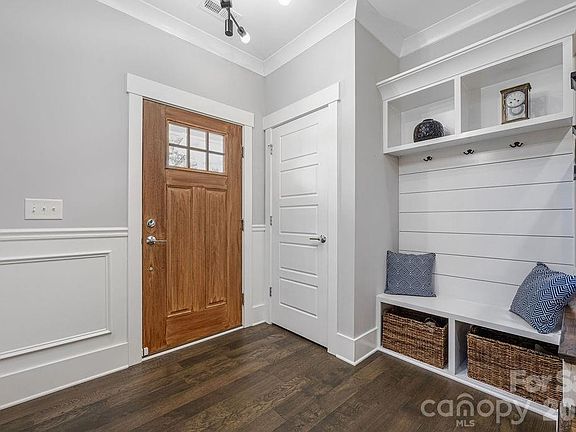 3rd image of 2311 Marlowe Ave