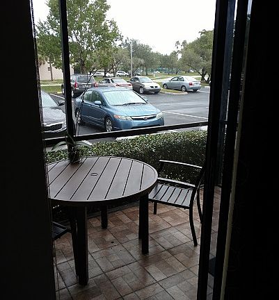 3rd image of 9920 NW 68th Pl APT 111