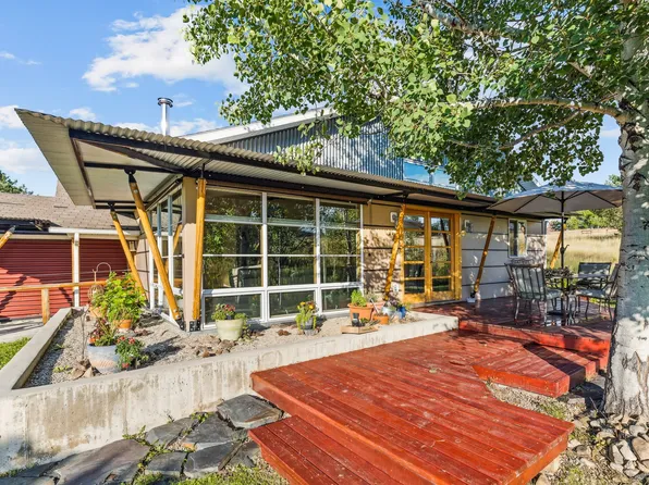 302 Saint Mary Dr, Stevensville, MT 59870