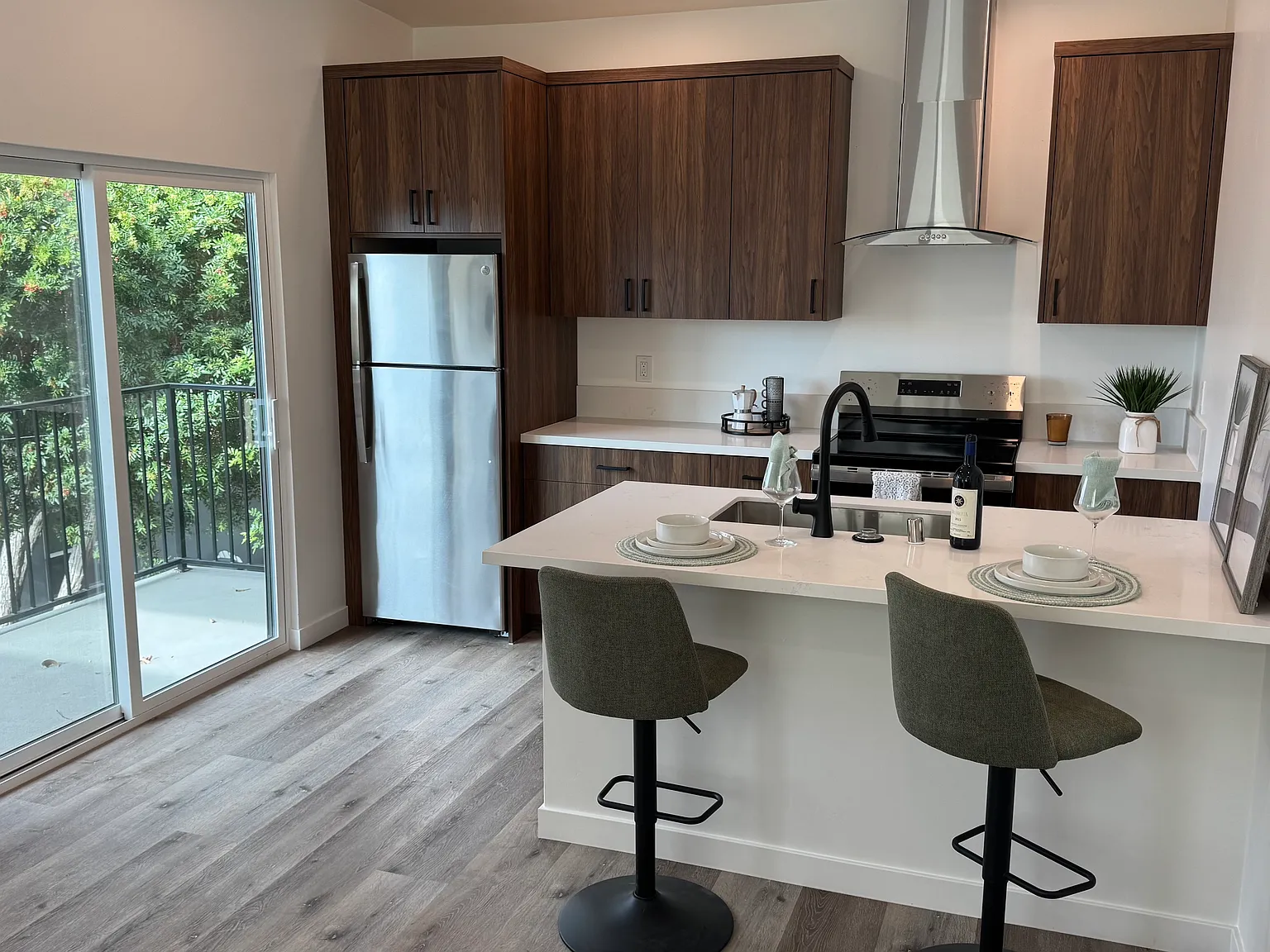 1 bed, $2,695 — Photo 4