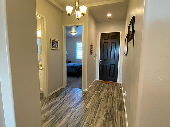 4th image of 1073 Shields St