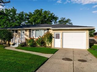 40 Leocrest Ct, Buffalo, NY 14224