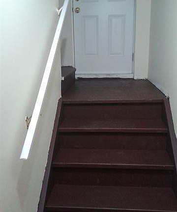 4th image of 885 McAllister Cres SW