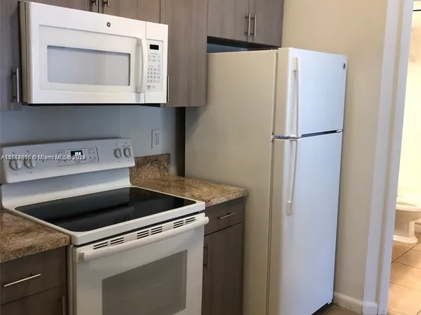 18310 NW 68th Ave APT F, Hialeah, FL 33015