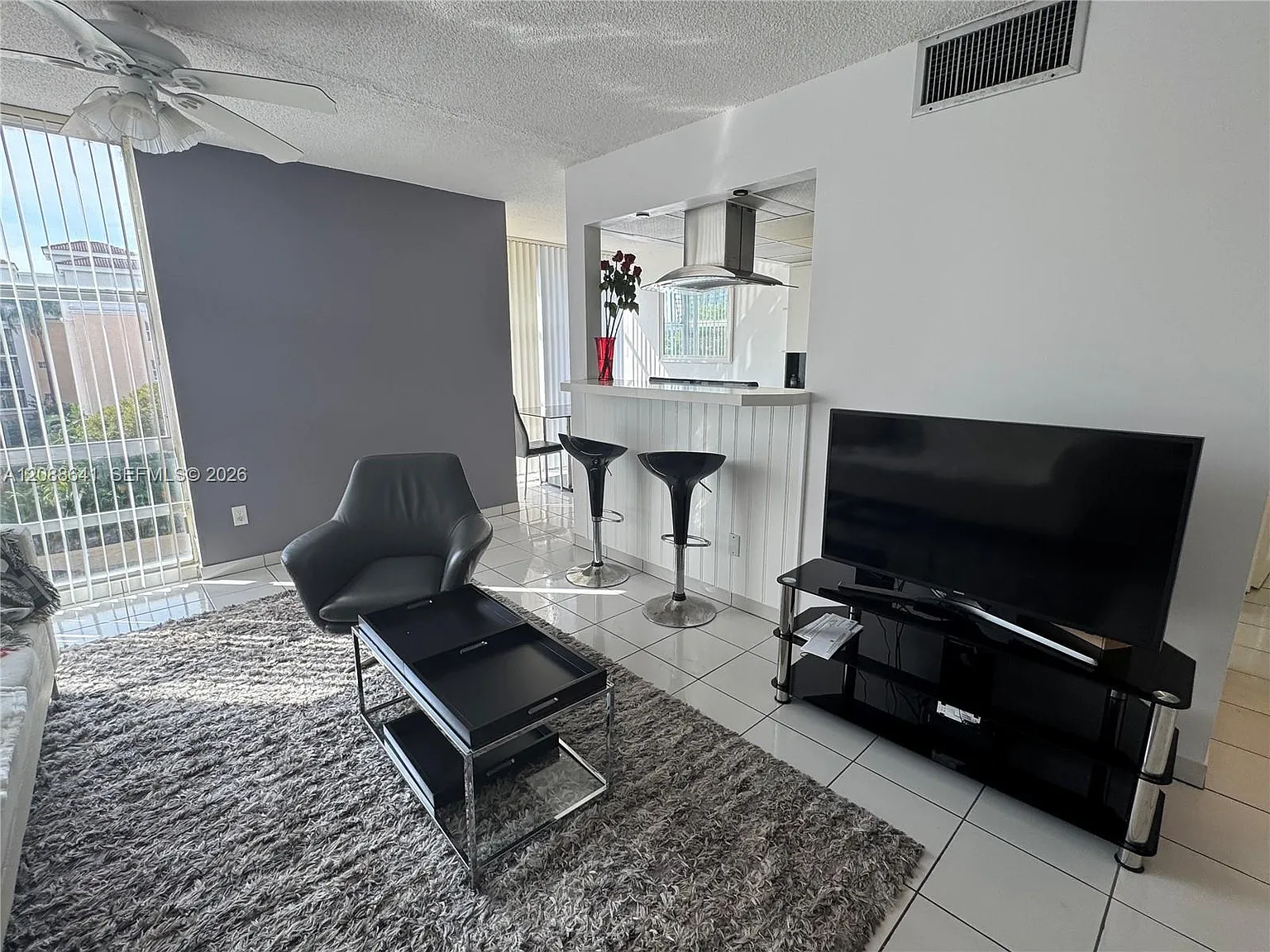 Avila South Condo — Photo 2