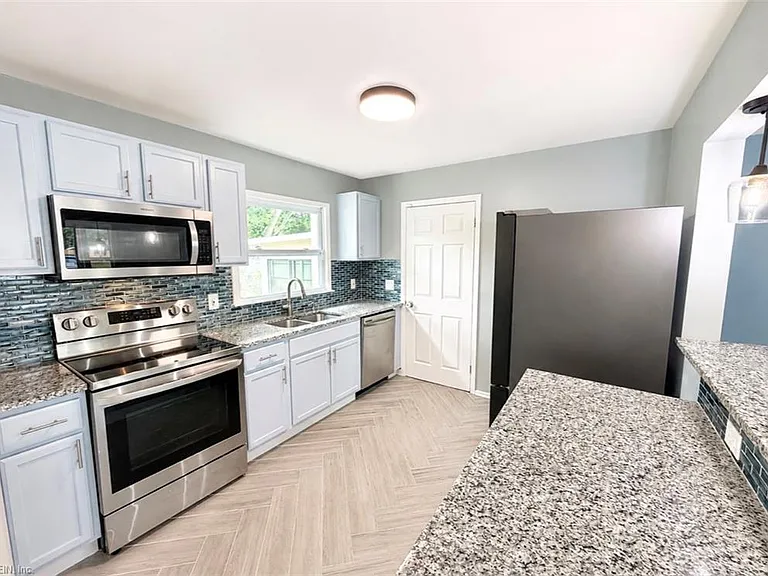 519 Beech Dr — Photo 10