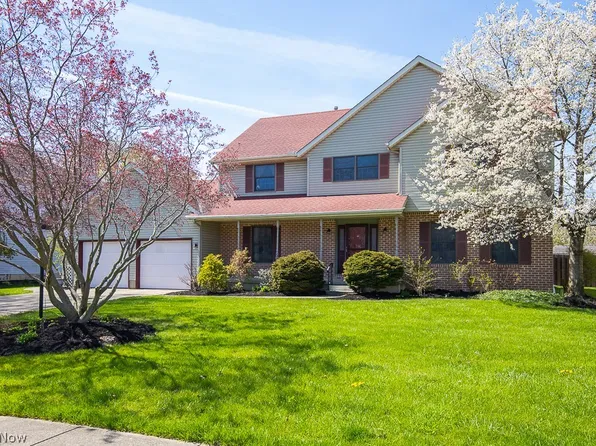 540 McIntosh Ln, Amherst, OH 44001