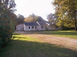 21700 Bohn Rd, Belleville, MI 48111