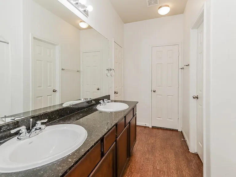 9446 Green Mills Dr — Photo 14