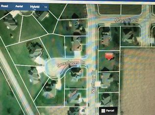 211 Westbury Dr, Greenville, OH 45331