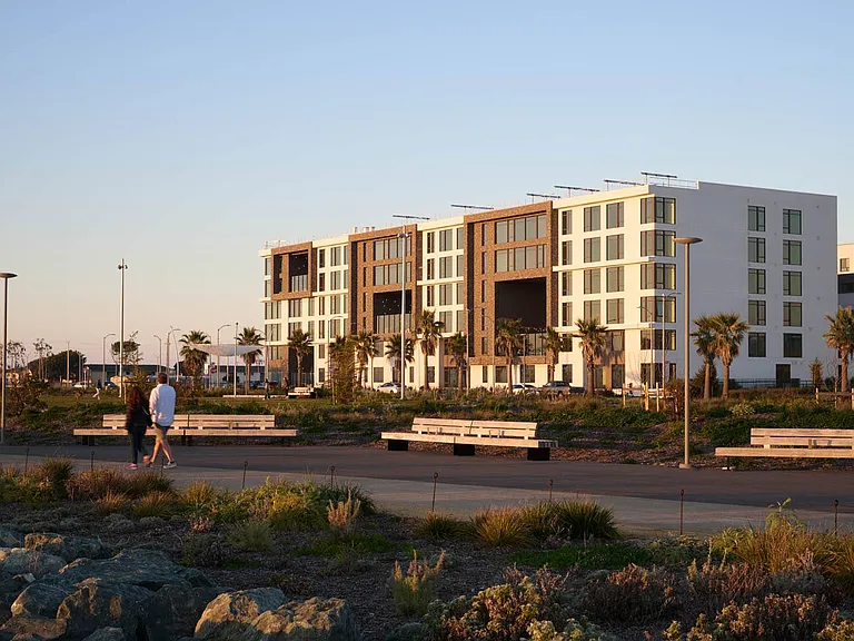 490 Avenue of the Palms — Photo 3
