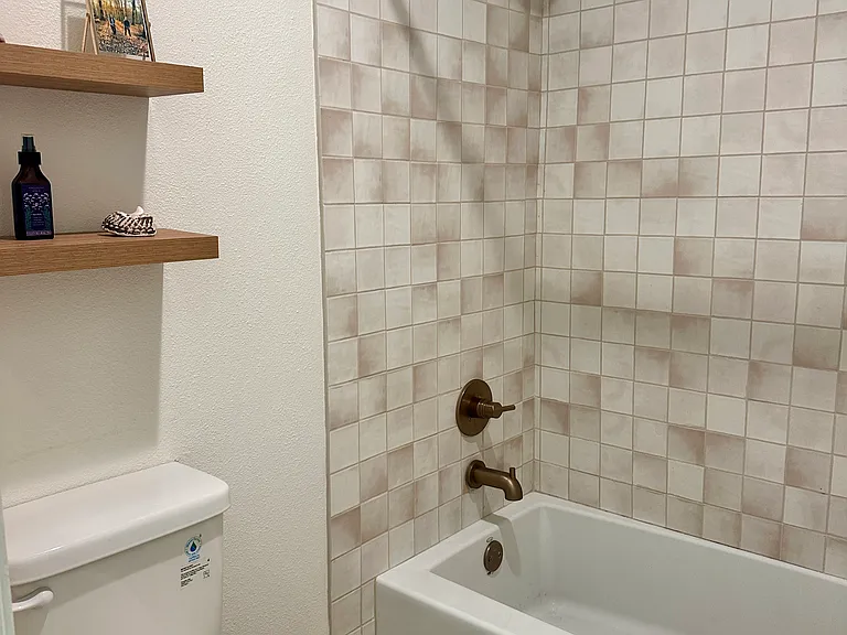 Bathroom2