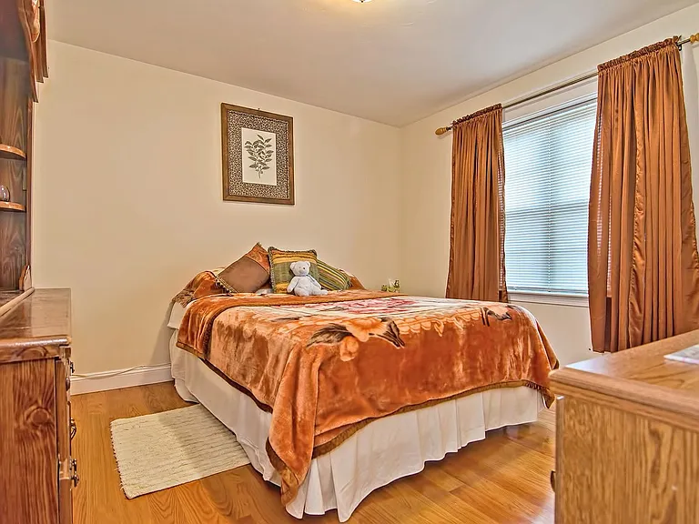 45 Nightingale St #B — Photo 21