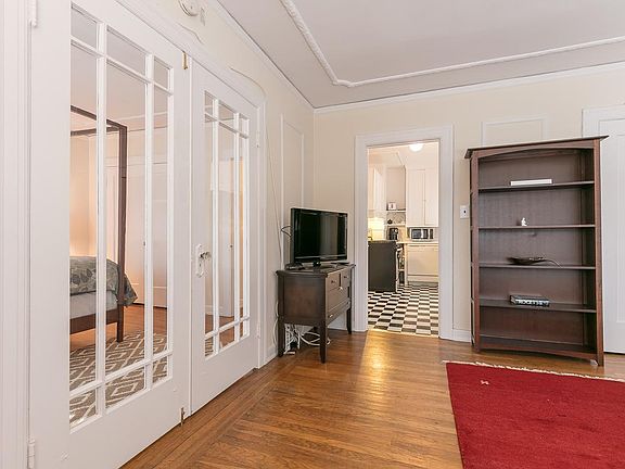 4th image of 3434 California St #212-1
