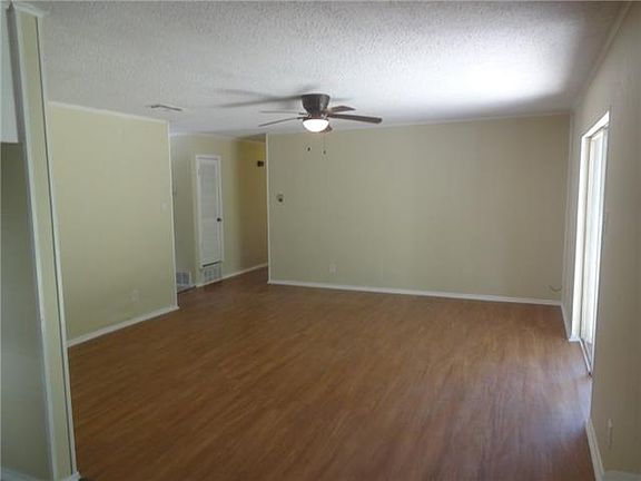 5th image of 6704 Trailwood Dr
