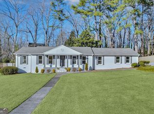 40 Rhodes Dr, Marietta, GA 30068