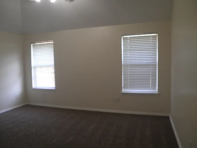 407 Woodbriar — Photo 4