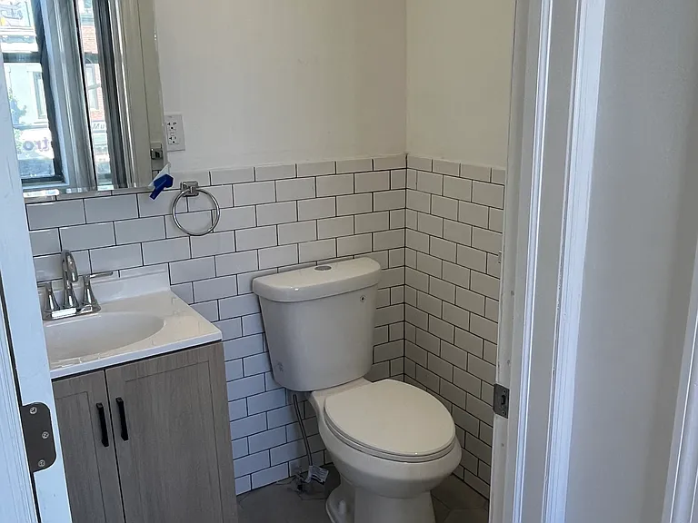 7 Star Realty LLC — Photo 5