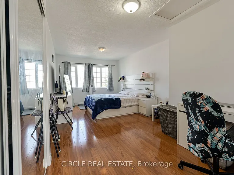 20 Spadina Rd #20 — Photo 29