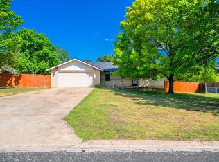 214 Skyview Dr, Kerrville, TX 78028