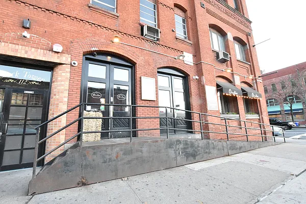 Rented by Clove Realty LLC | media 2