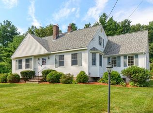 97 School St, Chelmsford, MA 01824