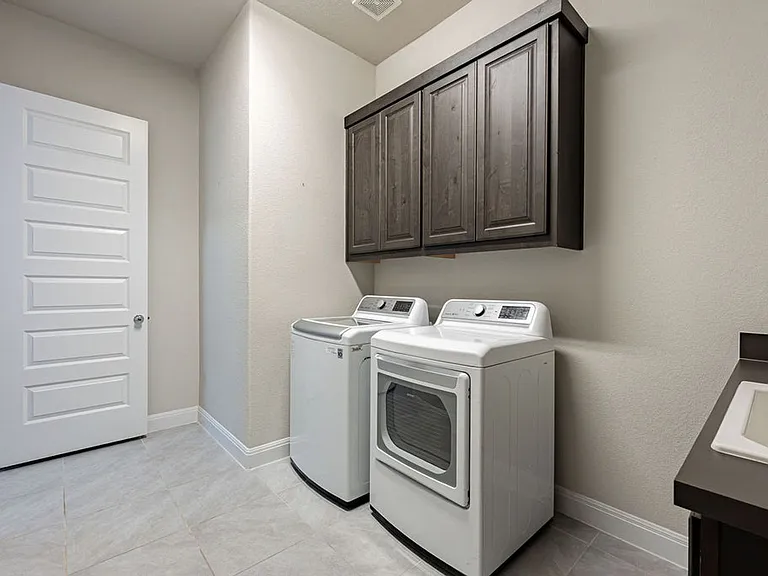 205 Barefoot Park Ln — Photo 25
