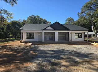 72 Blackstock Rd, Inman, SC 29349