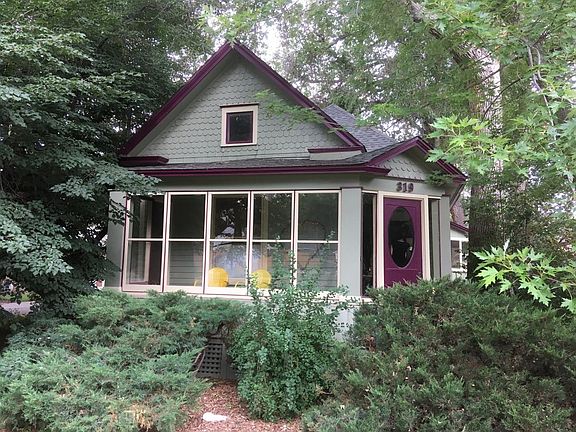 Front of house, new Paint