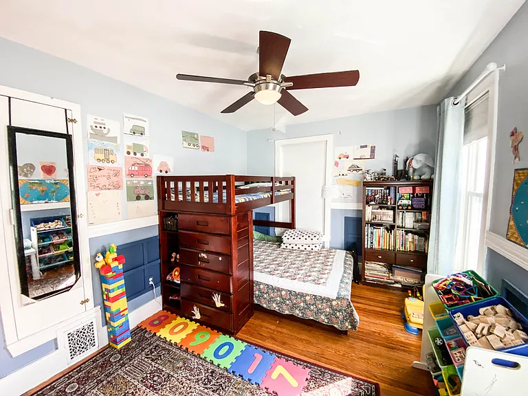 101 Magoun Ave #101 — Photo 14