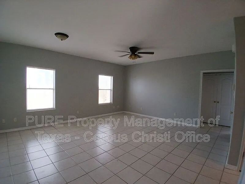 2 bed, 2.0 bath, 934 sqft, $1,600 — Photo 4